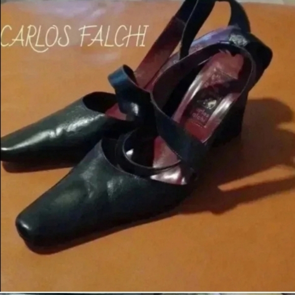 Preloved Women's Shoes Sizes 6, 6.5. (1) - Picture 4 of 7